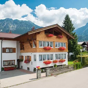 4* Apartahotel Landhaus Mayer